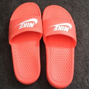 🧡Nike sandals🧡